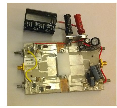 研讨会上展示的基于英飞凌50V LDMOS的演示功率模块