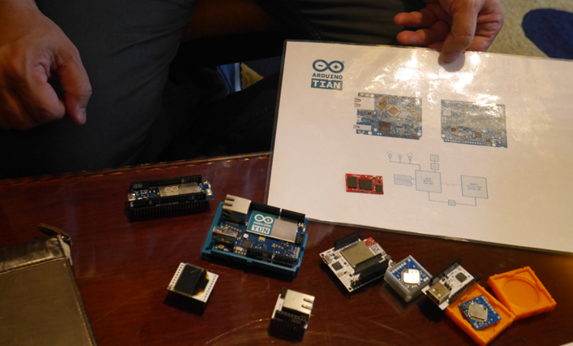 图8：Arduino Yun、Yun Mini、Chihuahua和Tian产品一览。